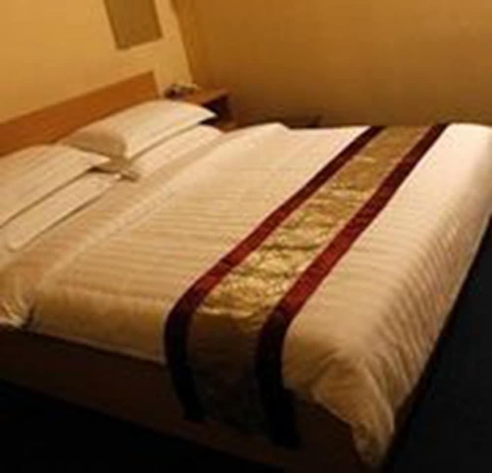 Vacation Hotel Yangon Bagian luar foto