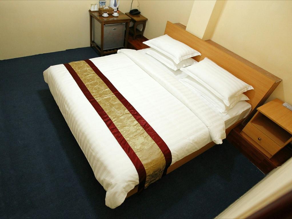 Vacation Hotel Yangon Bagian luar foto