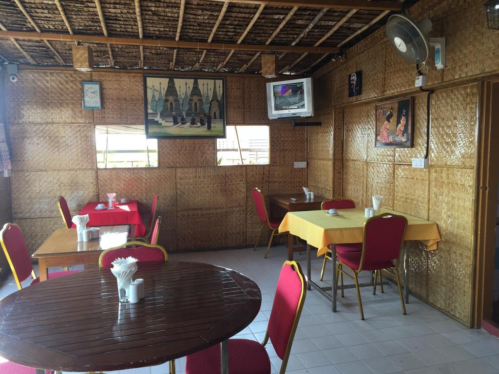 Vacation Hotel Yangon Bagian luar foto